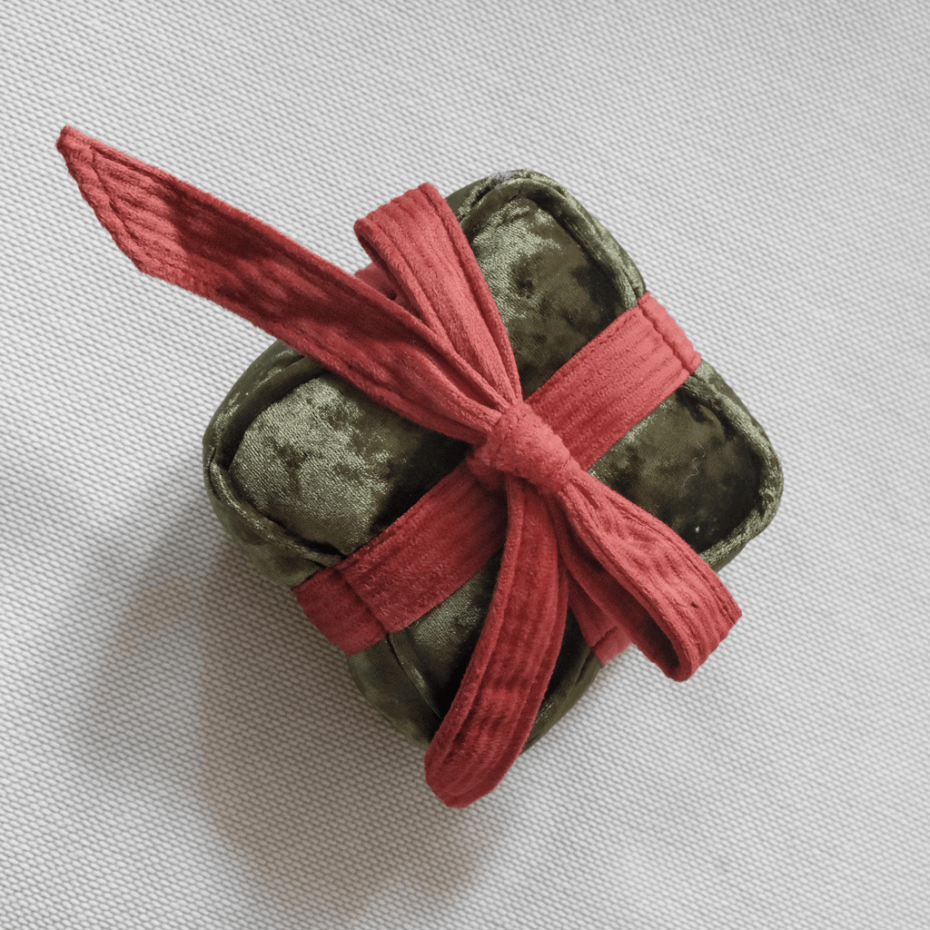 HOLIDAY BOX - Lambwolf Collective